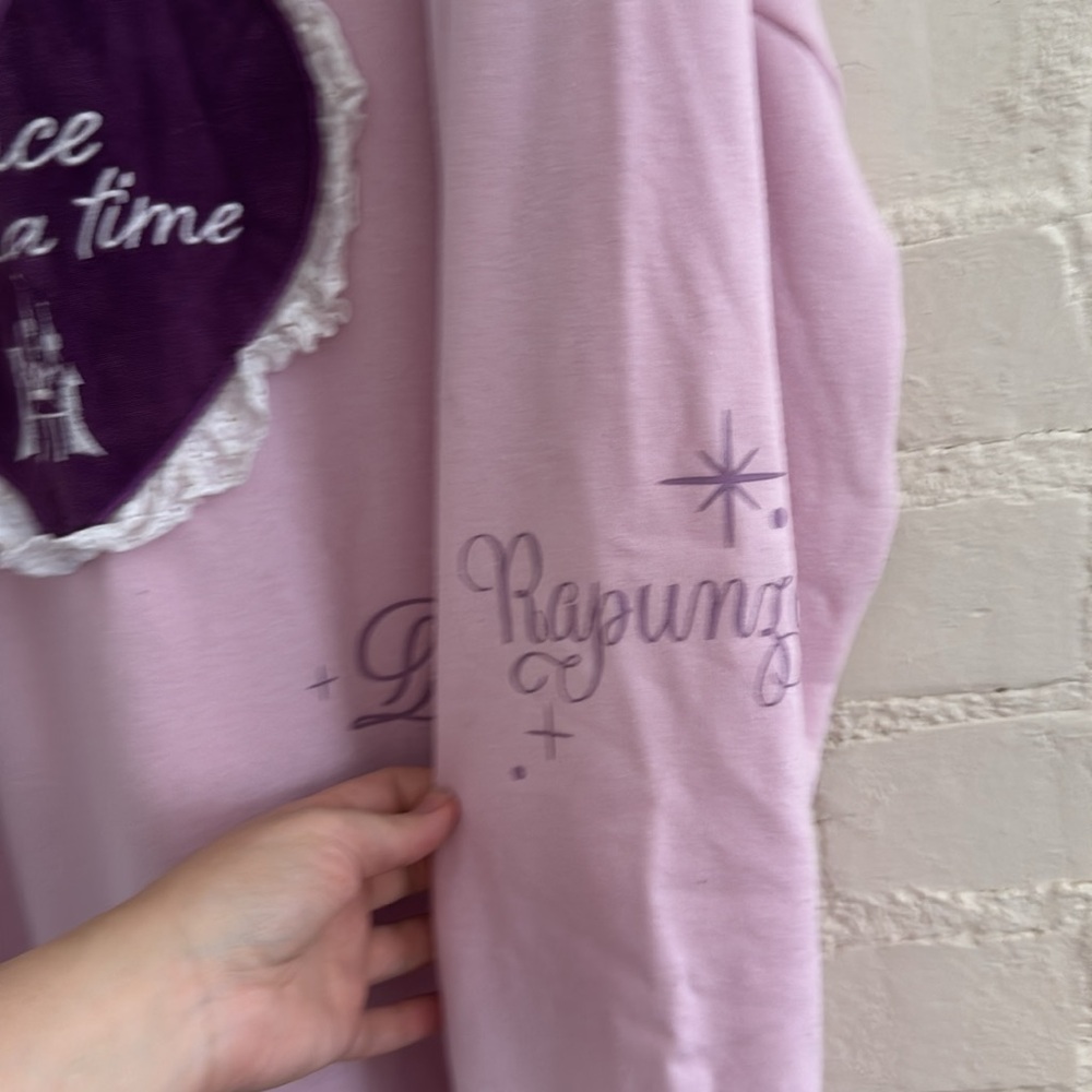 Disney Princess Once Upon a Time Heart Crewneck - BoxLunch Exclusive - Picture 4 of 6